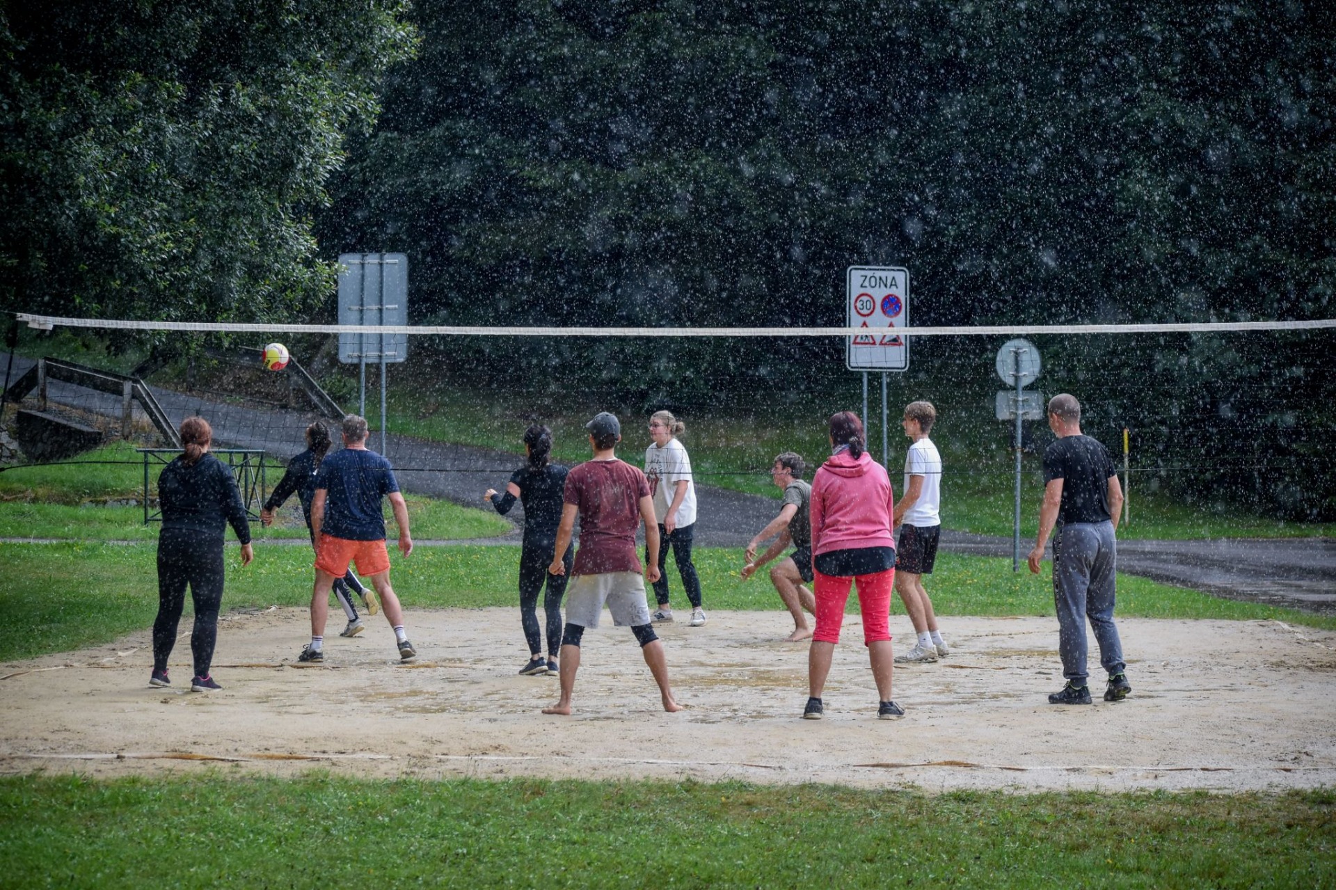Členové Sokola při sportovní akci